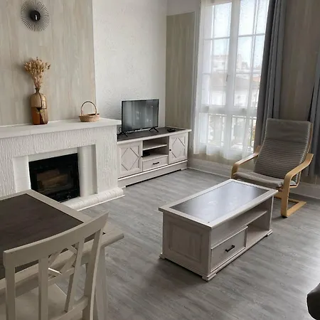 Spacieux 2 Pieces Dans L'hyper-centre * Руайян