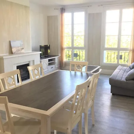Spacieux 2 Pieces Dans L'hyper-centre Apartment
