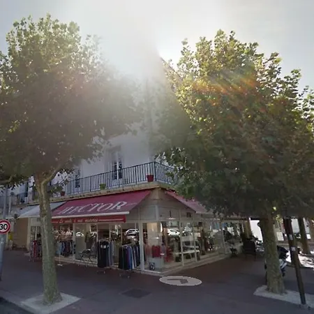 Spacieux 2 Pieces Dans L'hyper-centre Royan